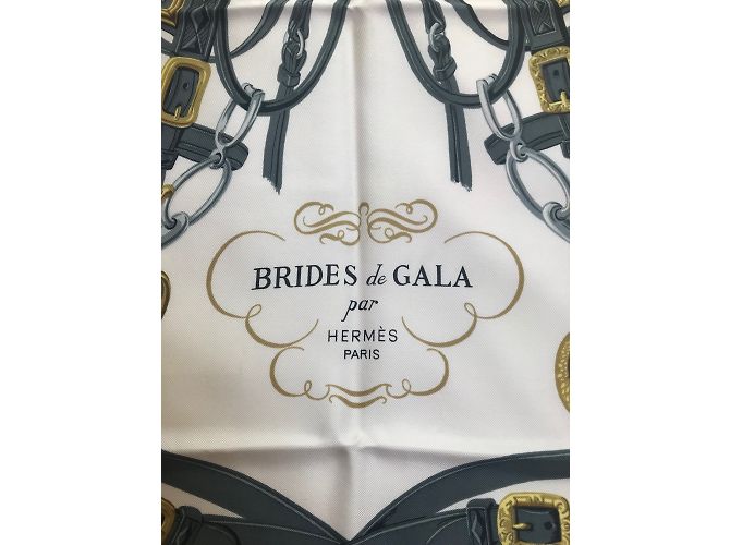 Hermès Gala novias Roja - vista 4