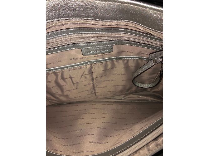 Borsa a mano Michael Kors Jet Set Travel in Pelle Argentata Argento - vista 3