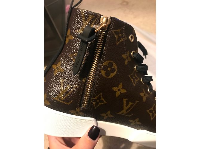 Louis Vuitton sneaker World Tours Boot Vuitton Cioccolato - vista 4