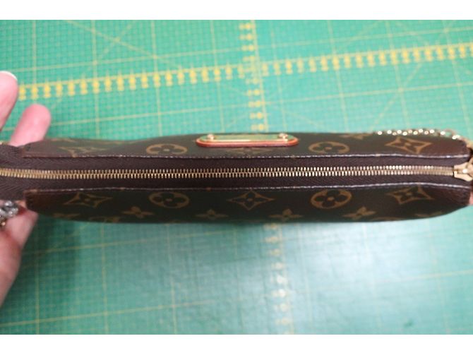 Louis Vuitton VUITTON - Monogram EVA funda Marrón oscuro - vista 11
