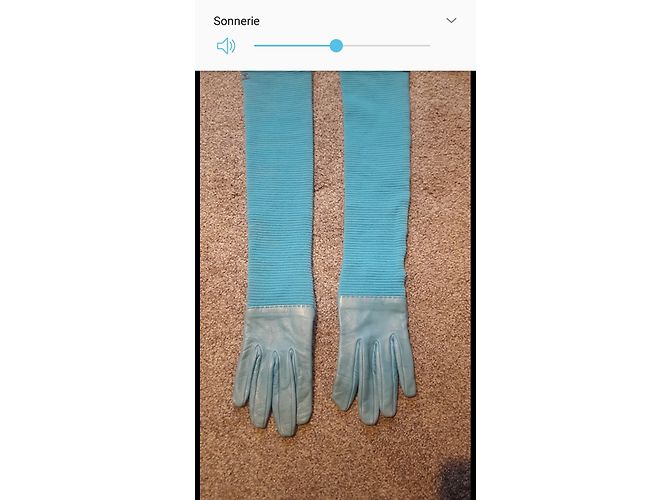Chanel Handschuhe aus Wolle und Lammleder blau - Ansicht 2