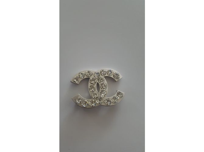 Spilla con strass cuore spilla Chanel Metallico - vista 3