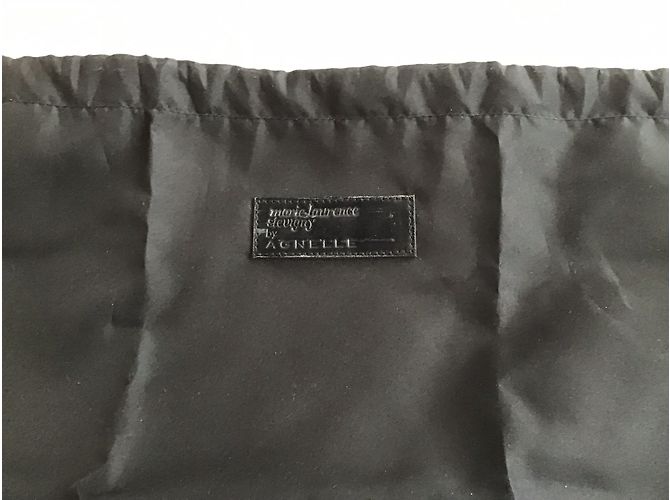Agnelle Astuccio stupendo e bellissimo di banana e altri... Nero - vista 5