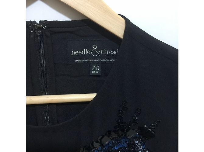 Autre Marque Chiffon-Kleid von Hand verziert Schwarz - Ansicht 5
