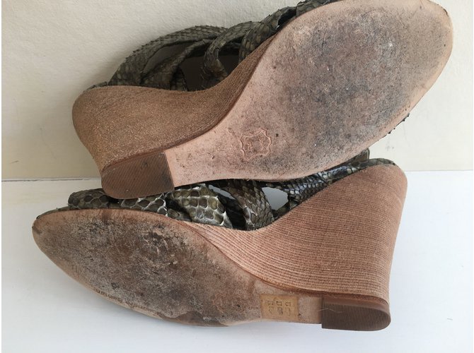 Sandali con zeppa Alexandre Birman Python Khaki Cachi Stampa python Taupe - vista 2