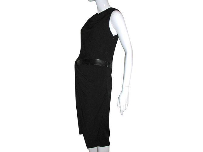Vera Wang Schwarzes Drapiertes Kleid mit Kunstleder Details - Ansicht 3