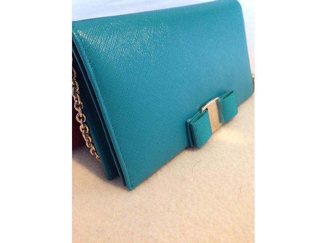 Pochette Salvatore Ferragamo in pelle turchese - vista 3