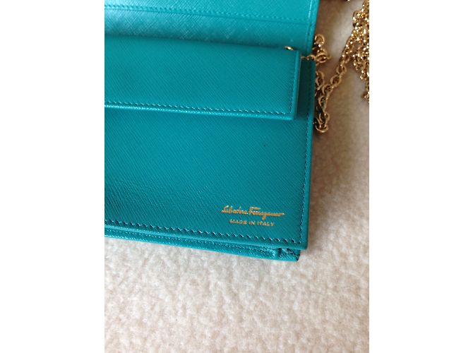 Pochette Salvatore Ferragamo in pelle turchese - vista 4