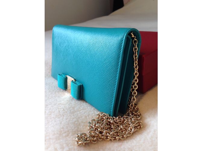 Pochette Salvatore Ferragamo in pelle turchese - vista 5