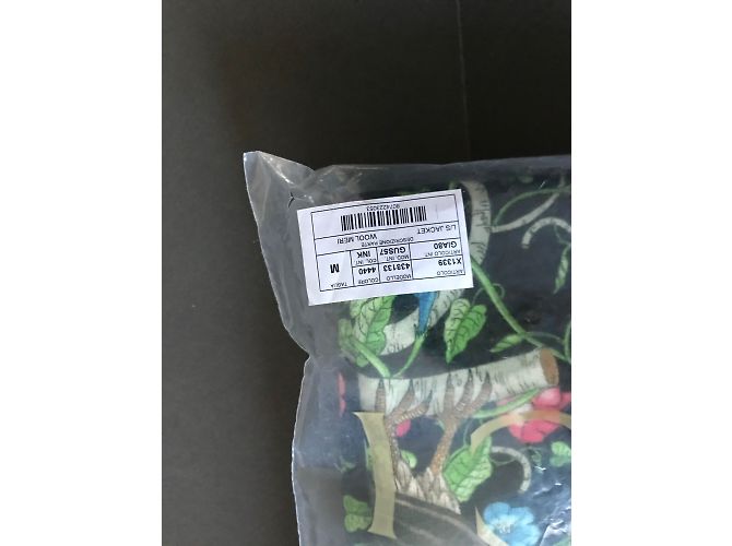 Gucci pull - vue 3