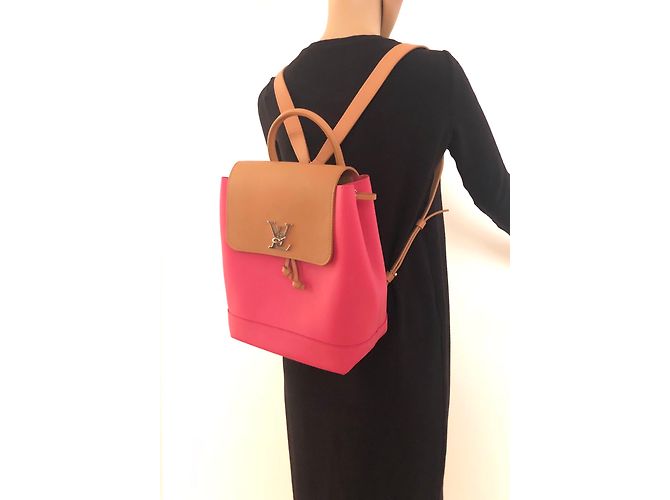 Twist Louis Vuitton Lockme Backpack Multiple colors - view 3