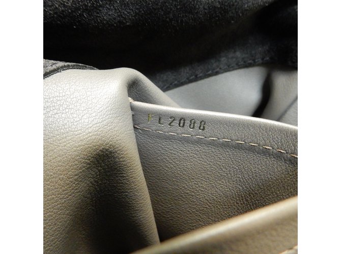 Louis Vuitton Whisper GM Schwarz - Ansicht 6