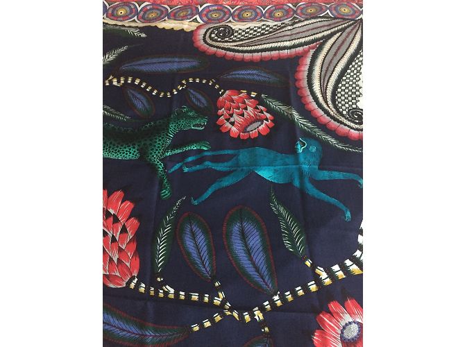 Hermès Seiden-Kaschmirschal 140 cm Marineblau - Ansicht 2