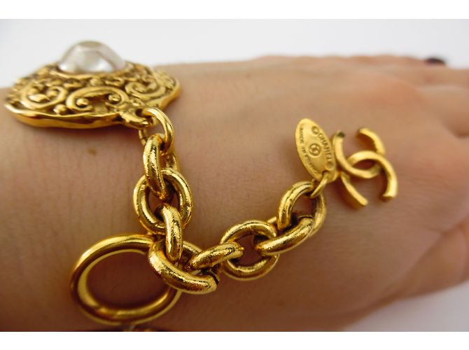 CHANEL Braccialetto a catena con ciondoli COCO D'oro - vista 5