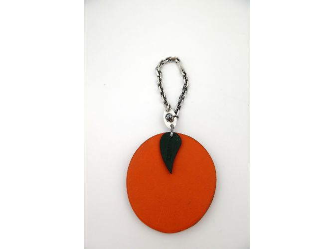 Charm Hermès Motivo Frutta Arancione in pelle e catena metallica - vista 4