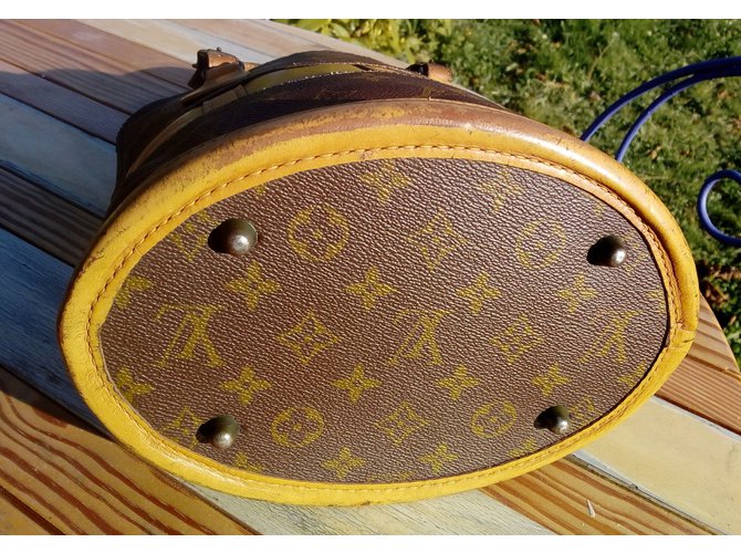 Louis Vuitton Borsa a secchiello piccola Beige - vista 4