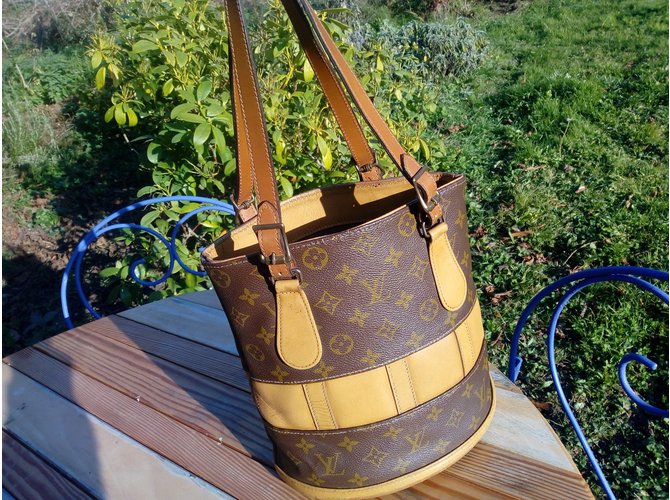Louis Vuitton Borsa a secchiello piccola Beige - vista 5