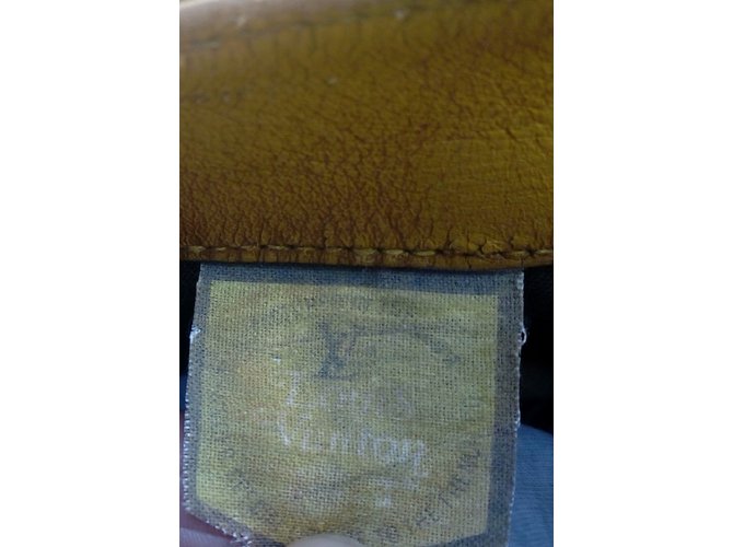 Louis Vuitton Borsa a secchiello piccola Beige - vista 7