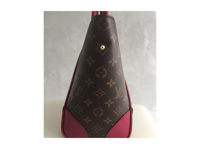 Louis Vuitton FENICE Fuschia - vista 3