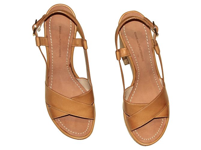 Diane Von Furstenberg Tacchi piattaforma - vista 2