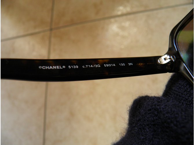 Chanel VINTAGE ▾ Marrone - vista 4