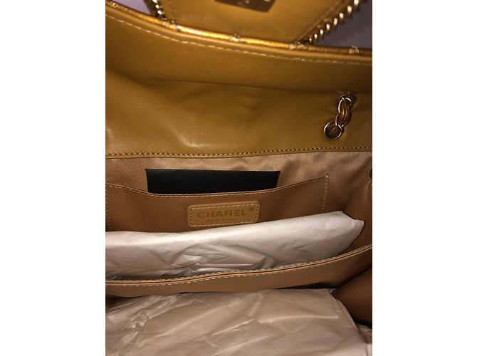 Borsa Chanel in pelle oro giallo D'oro - vista 10