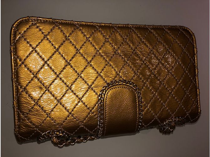 Borsa Chanel in pelle oro giallo D'oro - vista 2