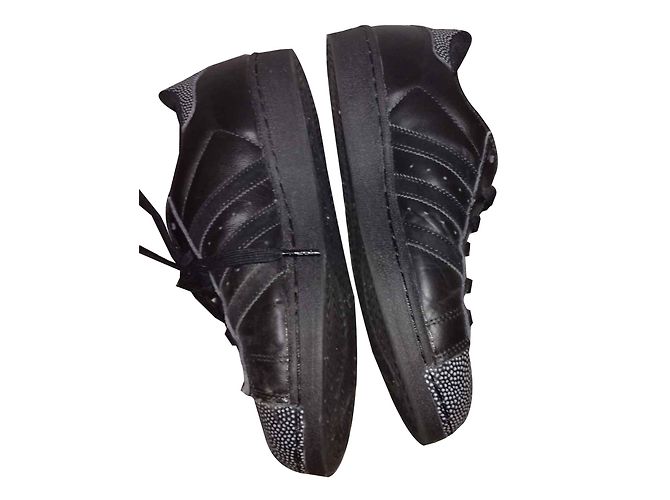 Baskets Adidas en cuir noir 37 - vue 2