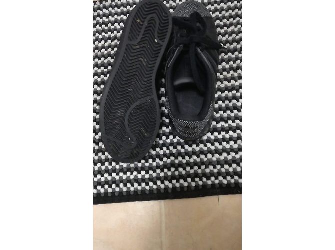 Baskets Adidas en cuir noir 37 - vue 3