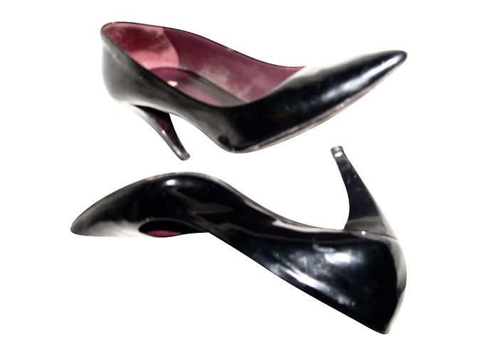 Miu Miu Lackleder Pumps mit Slash Absatz Schwarz - Ansicht 2