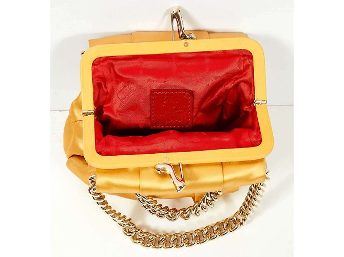 Bolsa de noite Christian Louboutin em cetim dourado - vista 2