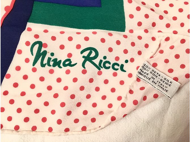 Foulard Nina Ricci in seta a pois 81 cm Bianco Rosso Verde Blu scuro - vista 4