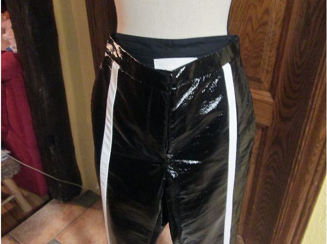 Autre Marque Schwarze Kunstlederhose Größe 36 - Ansicht 2