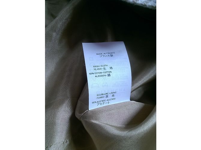 Chaqueta corta Givenchy beige de algodón con botones dorados - vista 3