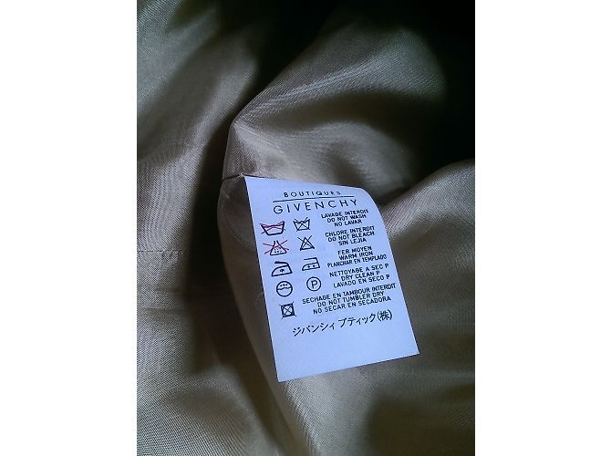 Chaqueta corta Givenchy beige de algodón con botones dorados - vista 4