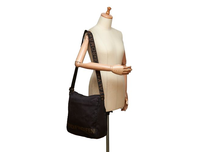 Fendi Nylon Umhängetasche - Ansicht 9