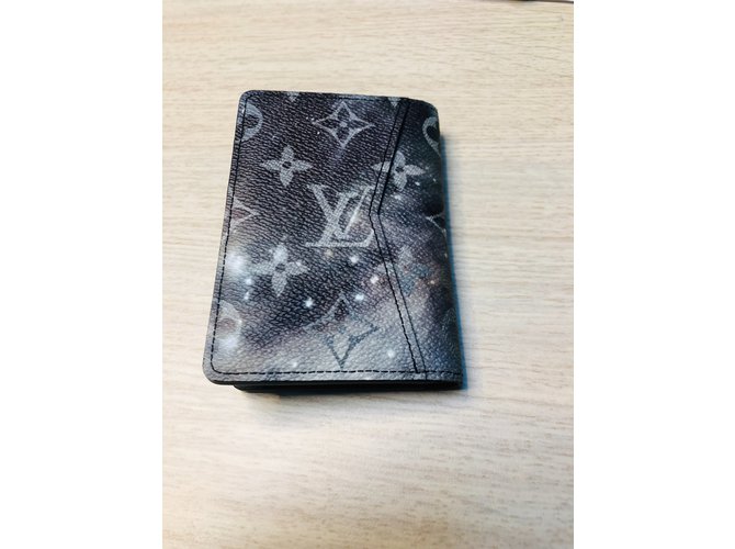 Louis Vuitton Wallets Small accessories Multiple colors - view 2