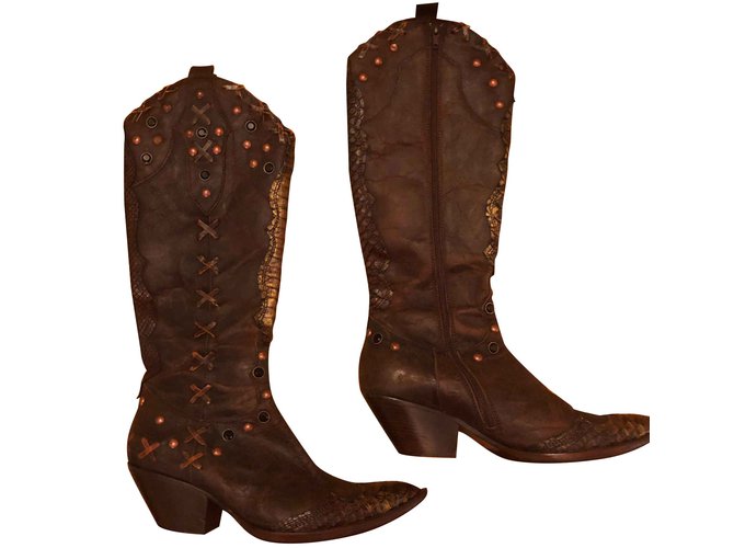 Giancarlo Paoli Botas Castaño - vista 2