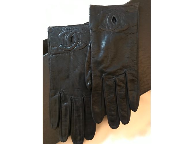 Guanti Chanel in pelle blu scuro - vista 2