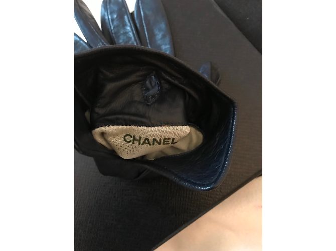 Guanti Chanel in pelle blu scuro - vista 4