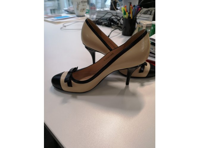 Chanel Pompe bicolore Nero Beige - vista 4