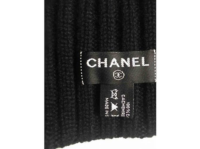 Gorro de Caxemira Chanel Preto - vista 3