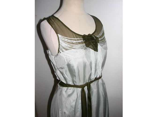 Diane Von Furstenberg Abito vintage in seta con nappe Verde chiaro - vista 3