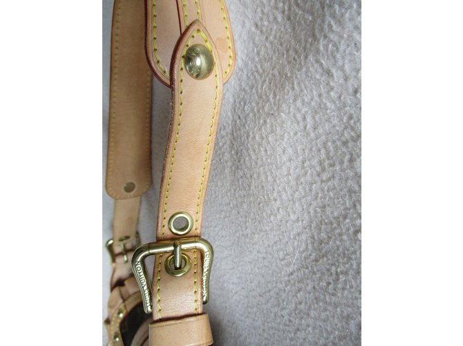 Louis Vuitton Leonore Castaño - vista 3