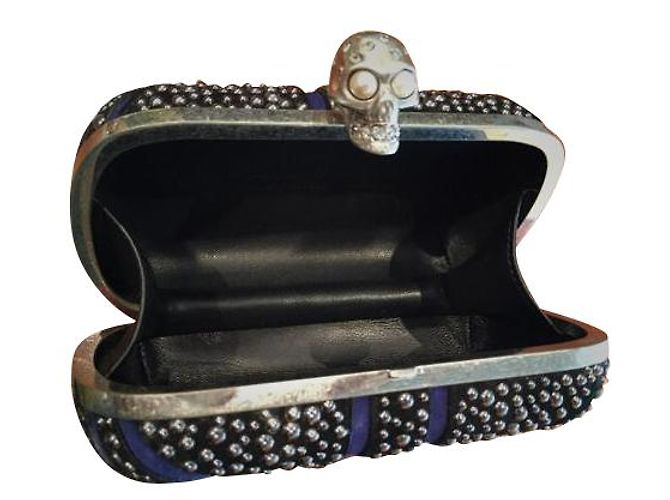 ALEXANDER MCQUEEN - Britannia Skull Box Clutch mit Wildlederbesatz Schwarz Blau - Ansicht 2