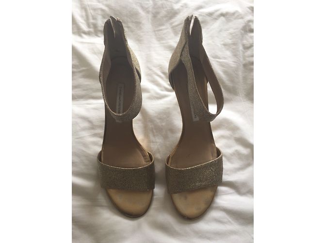 Diane Von Furstenberg DvF Kinder Glitter Heel D'oro - vista 4