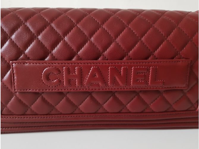 Boy Chanel clutch Burdeos - vista 10