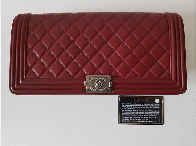 Boy Chanel clutch Burdeos - vista 18
