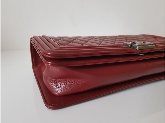 Boy Chanel clutch Burdeos - vista 8
