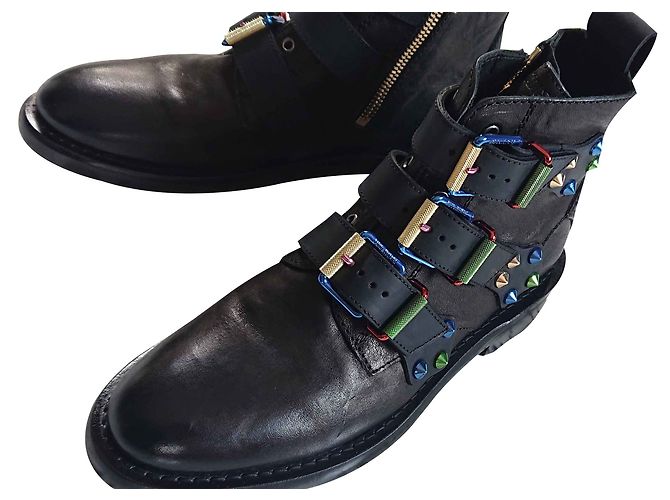 Zadig & Voltaire Buckled ankle boots - view 2
